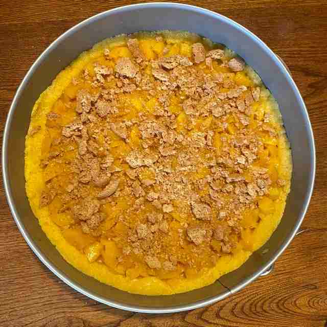 sbriciolata amaretti e pesche